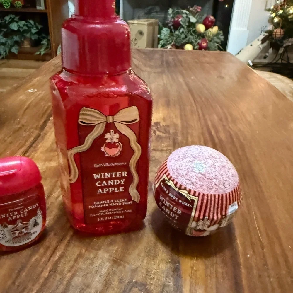 New Bundle of 4 Bath & Body Works Winter Candy Apple Items